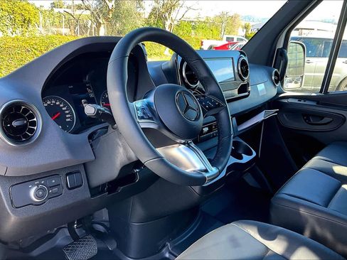 New 2026 Mercedes-Benz Sprinter 2500 image 8