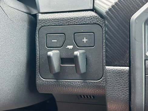 Used 2024 Toyota Tacoma TRD Pro AWD/4WD image 41