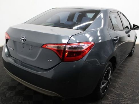 Used 2018 Toyota Corolla LE image 5