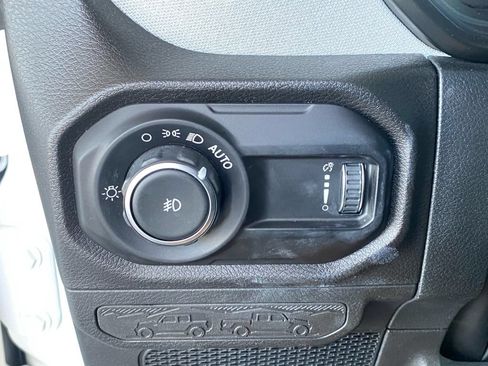 Used 2024 Jeep Wrangler Unlimited Sport AWD/4WD image 20