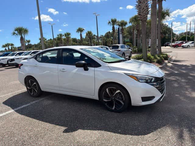 Used 2024 Nissan Versa SR FWD image 10