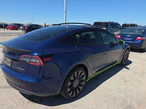 Used 2023 Tesla Model 3 Performance image 2