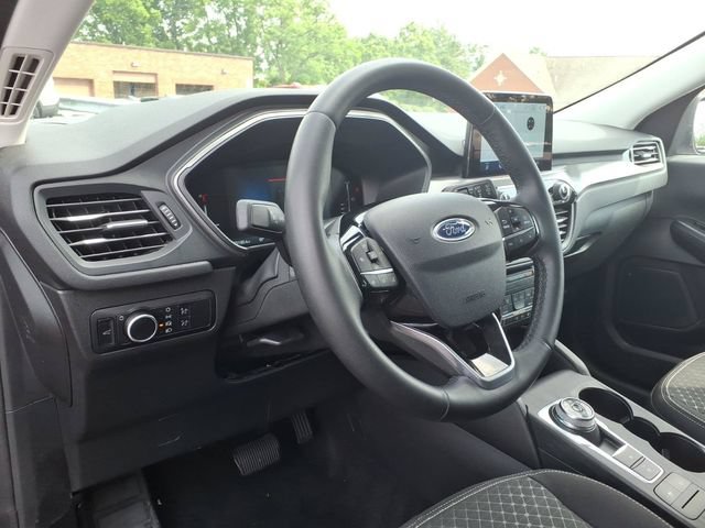 Used 2023 Ford Escape Active AWD/4WD image 14