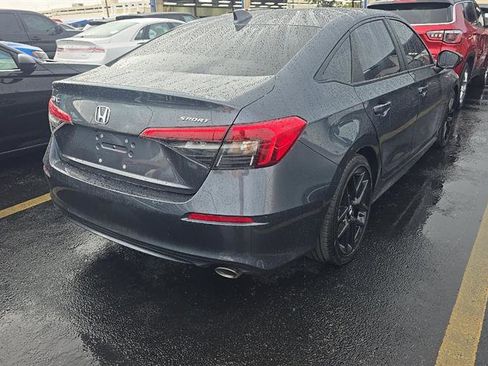 Used 2024 Honda Civic Sport image 9