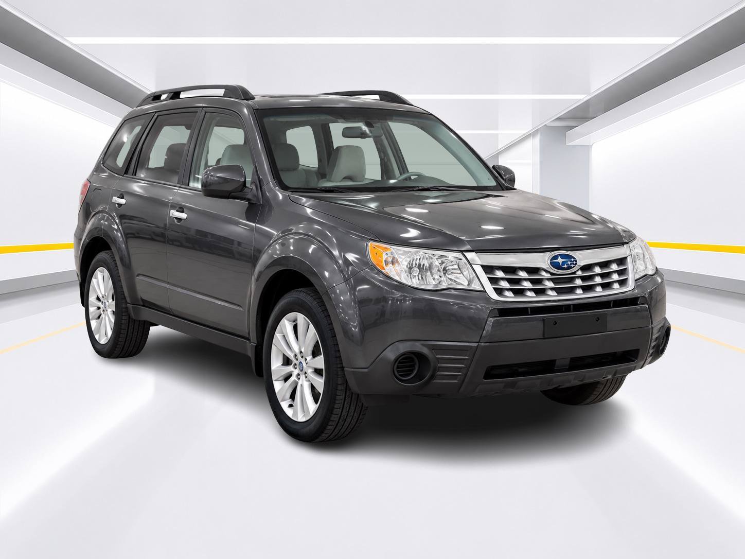 Used 2013 Subaru Forester 2.5X Premium AWD/4WD image 7