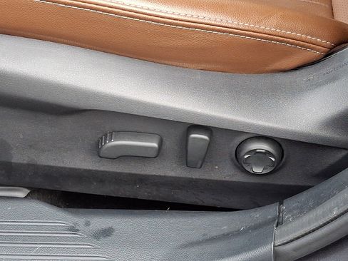 Certified 2023 Subaru Legacy Touring XT AWD/4WD image 16