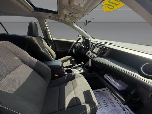 Used 2016 Toyota RAV4 XLE AWD/4WD image 33