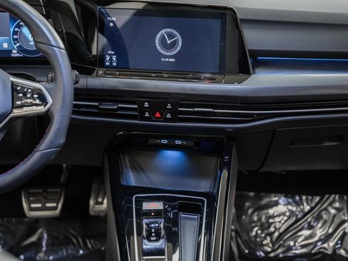 Used 2024 Volkswagen GTI Autobahn image 22