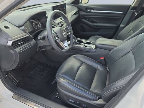 Used 2024 Nissan Altima 2.5 SL AWD/4WD image 39