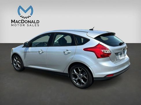Used 2014 Ford Focus SE w/ Equipment Group 201A FWD image 5