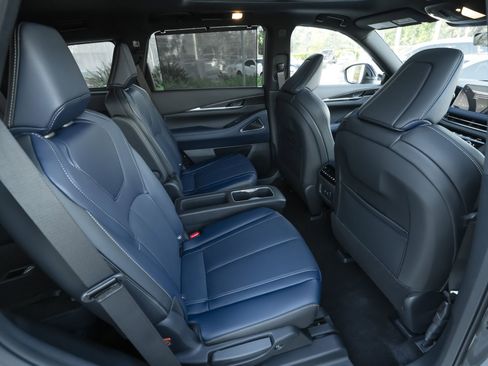 New 2026 INFINITI QX60 Sport w/ Dark Cargo Package image 27