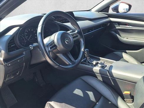 Used 2020 MAZDA MAZDA3 Hatchback image 9