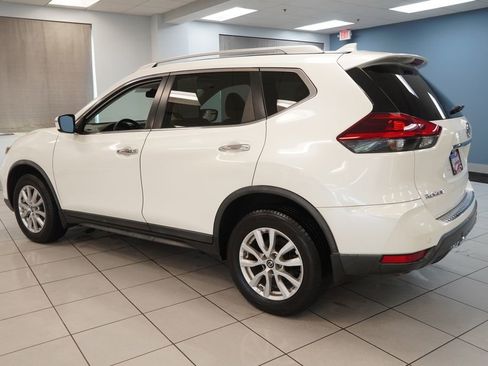 Used 2019 Nissan Rogue SV AWD/4WD image 7