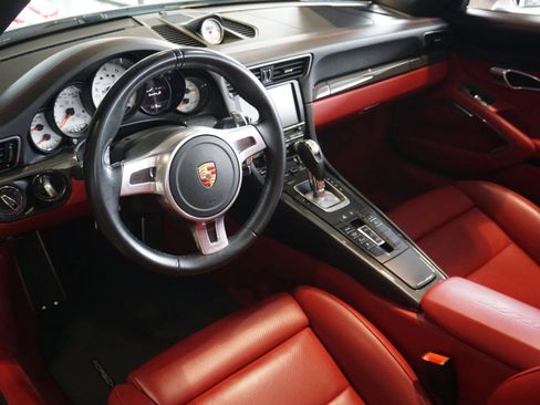 Certified 2016 Porsche 911 Turbo S AWD/4WD image 4