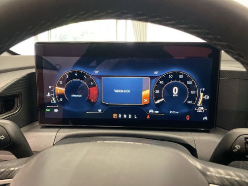 Used 2024 Ford Mustang Convertible image 20