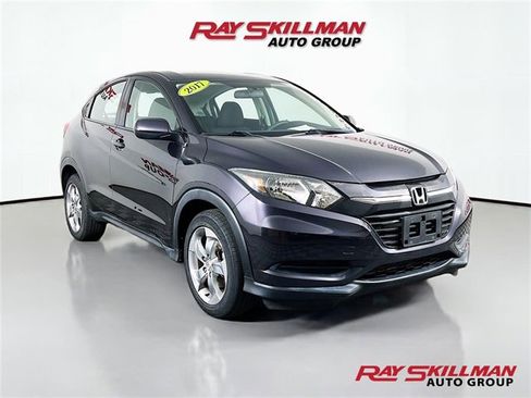Used 2017 Honda HR-V LX image 1