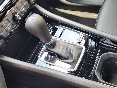 New 2026 Jeep Compass Latitude AWD/4WD image 19