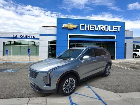 Certified 2025 Cadillac XT4 Premium Luxury FWD image 4