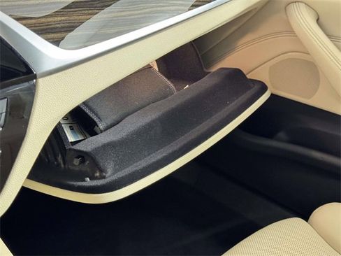 Used 2023 BMW 530i xDrive w/ Convenience Package image 33