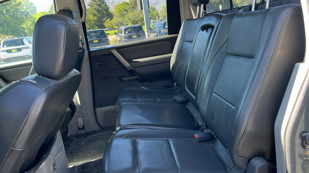 Used 2004 Nissan Titan LE w/ (NAV) Nissan Navigation Pkg AWD/4WD image 19
