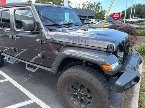 Used 2021 Jeep Gladiator Sport AWD/4WD image 9