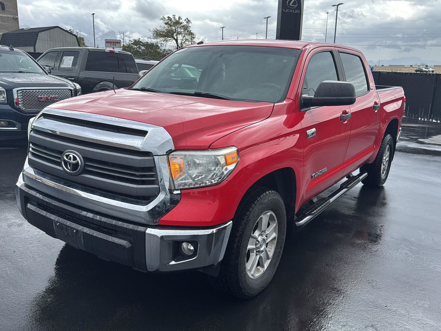 Used 2014 Toyota Tundra SR5 w/ SR5 Upgrade Package AWD/4WD image 1