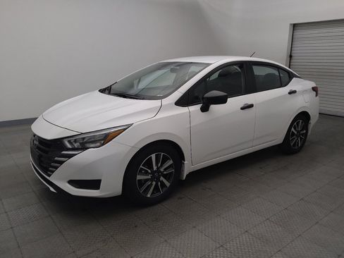 Used 2025 Nissan Versa S w/ S Plus Package FWD image 2