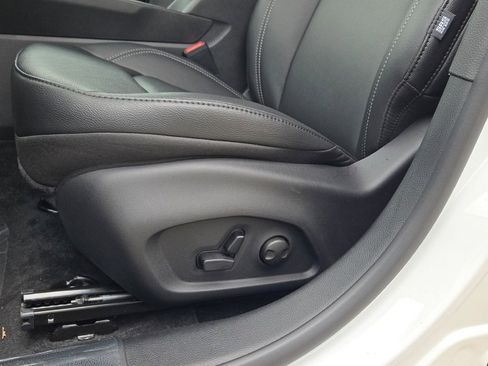 New 2026 Jeep Compass Limited image 24