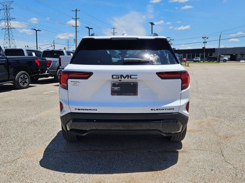 New 2026 GMC Terrain Elevation w/ Black Edition FWD image 5