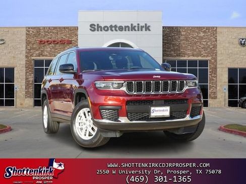 Used 2025 Jeep Grand Cherokee L Laredo AWD/4WD image 1