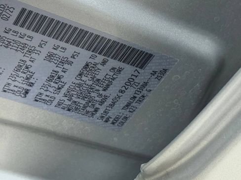 Used 2025 Nissan Rogue SV FWD image 31