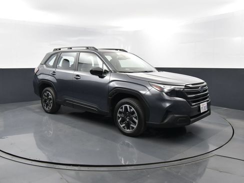 Used 2025 Subaru Forester AWD/4WD image 3