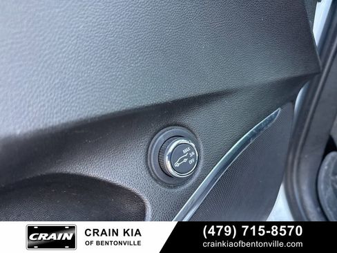 Used 2020 Buick Enclave Essence AWD/4WD image 22