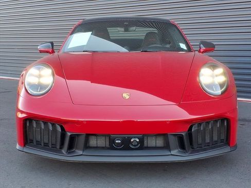 Used 2025 Porsche 911 Carrera GTS image 33
