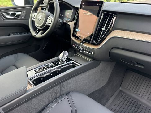 New 2026 Volvo XC60 B5 Plus w/ Protection Package Premier image 15