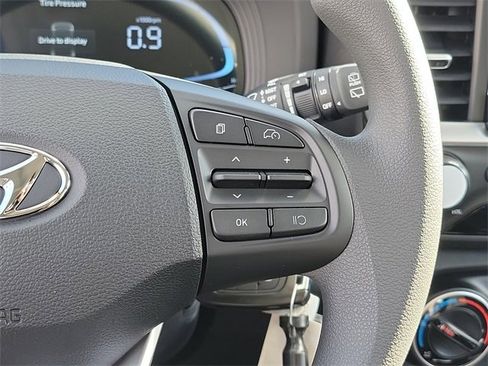 New 2026 Hyundai Venue SE image 6