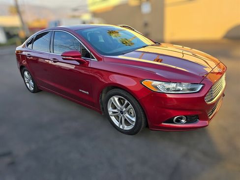 Used 2016 Ford Fusion Titanium image 4