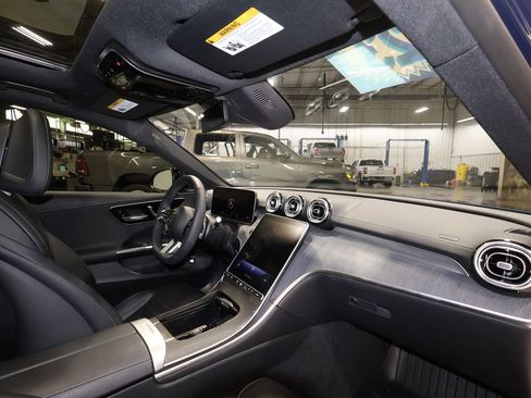 Used 2023 Mercedes-Benz C 300 4MATIC Sedan image 27
