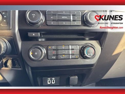 Used 2016 Ford F150 XLT w/ Equipment Group 302A Luxury image 24