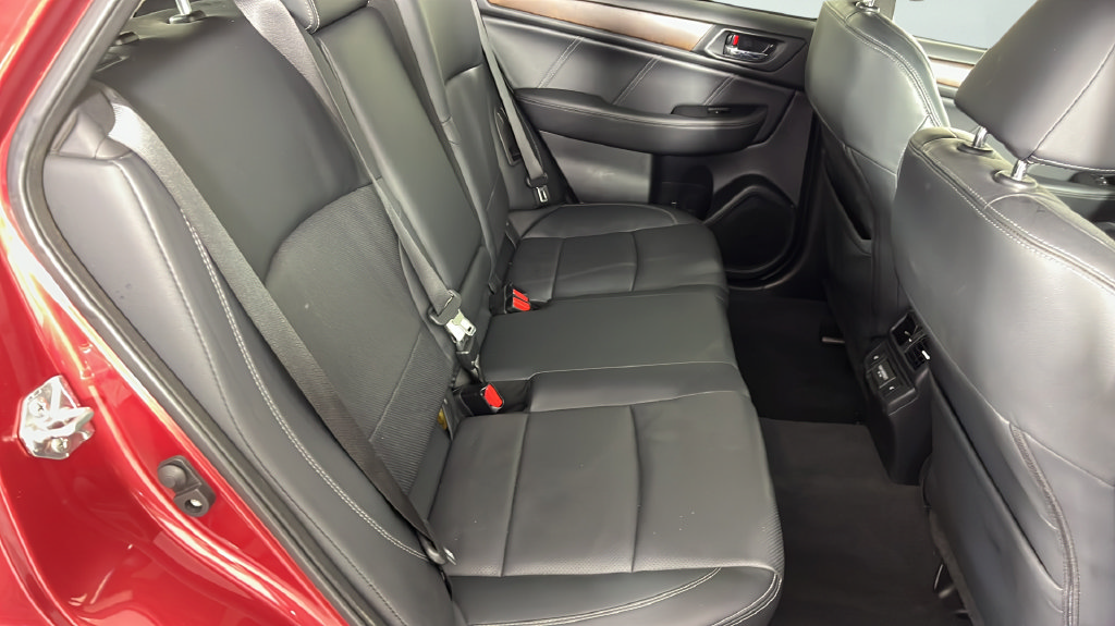 Used 2018 Subaru Outback 2.5i Limited AWD/4WD image 18