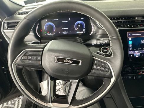 Certified 2023 Jeep Grand Cherokee Altitude image 26