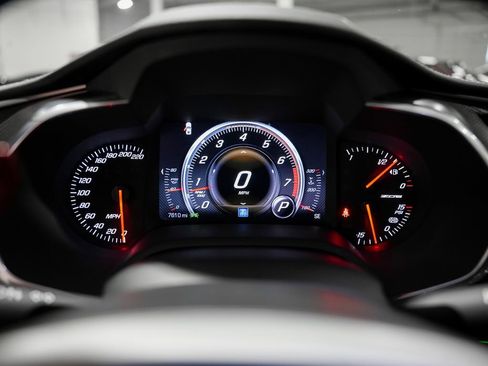 Used 2015 Chevrolet Corvette Z06 image 11