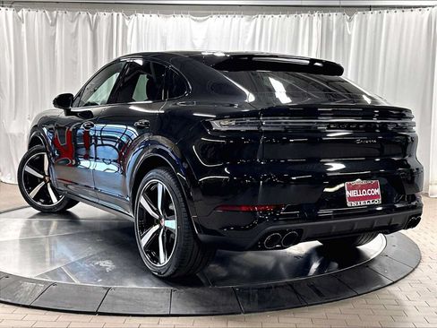 New 2026 Porsche Cayenne Coupe AWD/4WD image 3