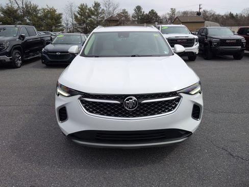 Used 2022 Buick Envision Avenir w/ Technology Package II image 2