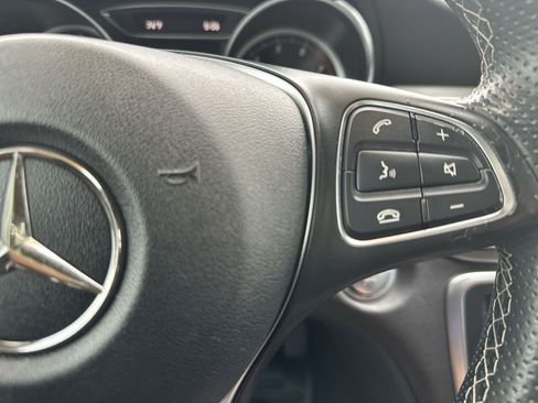 Used 2018 Mercedes-Benz GLA 250 image 31