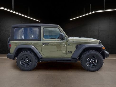Used 2026 Jeep Wrangler Sport AWD/4WD image 8