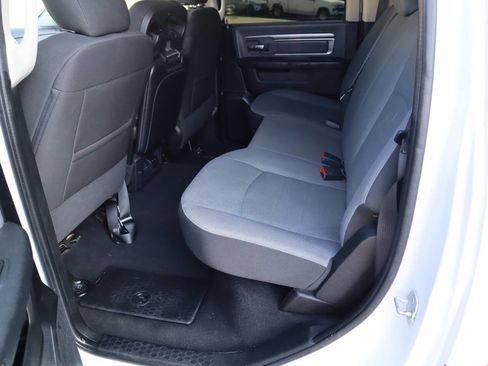 Used 2021 RAM 1500 Classic SLT image 27