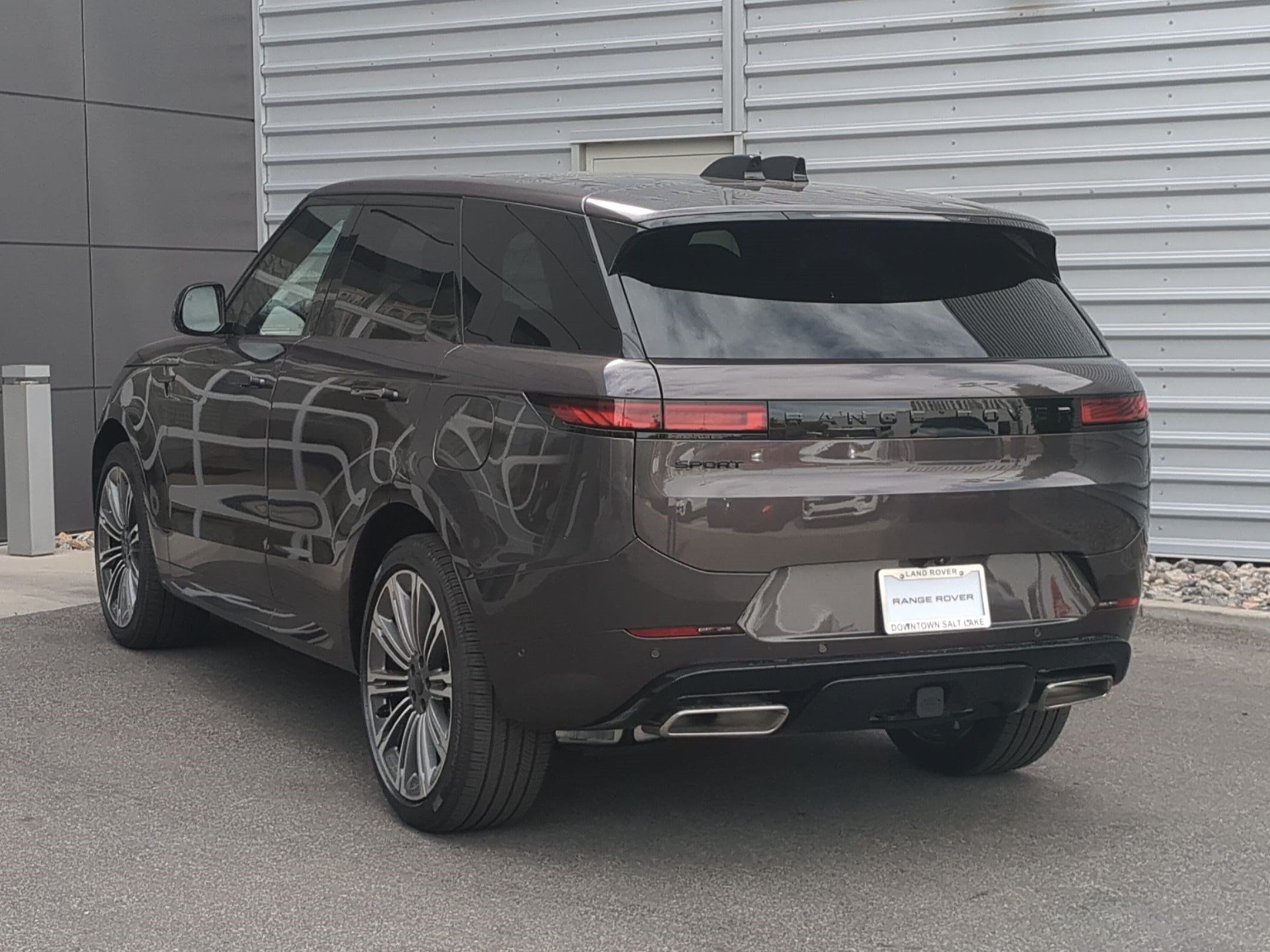 New 2026 Land Rover Range Rover Sport Dynamic SE AWD/4WD image 7