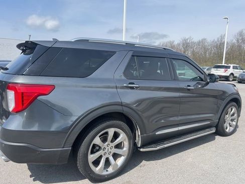 Used 2020 Ford Explorer Platinum w/ Premium Technology Package image 9