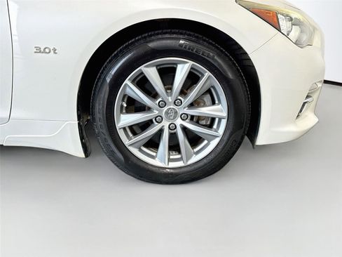 Used 2017 INFINITI Q50 3.0t Premium w/ Cargo Package (L95) RWD image 15